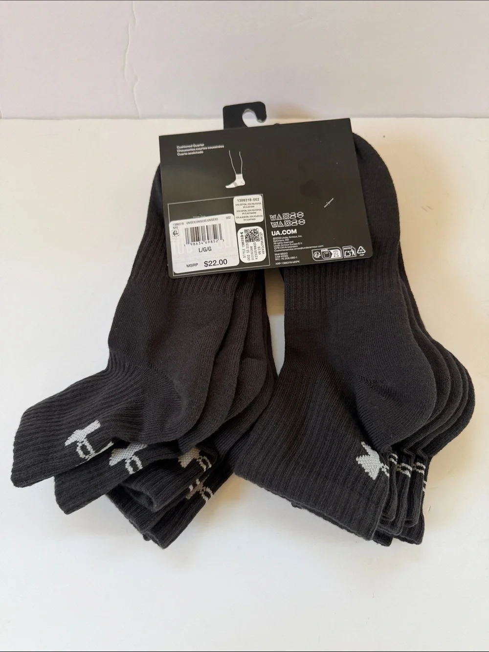 New Men’s Under Armour 6 Pack Cushioned Quarter Socks